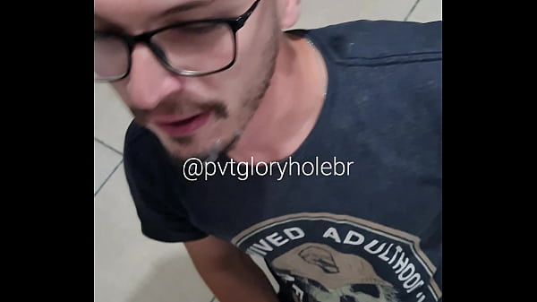 Eu mamando o hetero casado tatuado fora do GH e ele mesmo pediu pra gravar… (COMPLETO NO RED)
