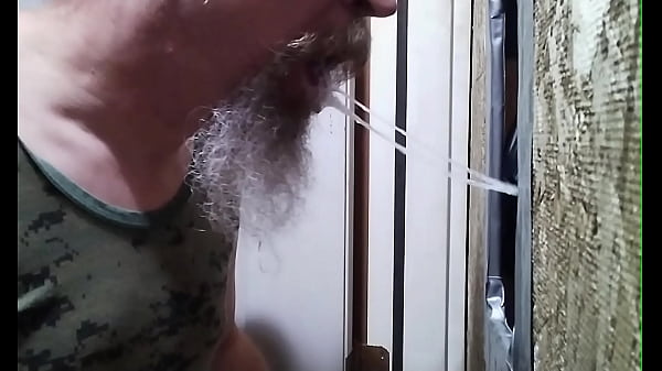 Gloryhole cum in mouth