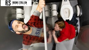 Muscled Hunk Takes A Big Cock To The Ass At Glory Hole – Raging Stallion
