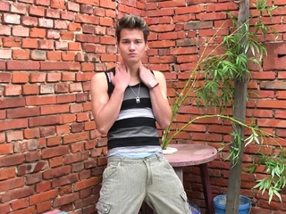 Handsome twink boy David Allan jerking off