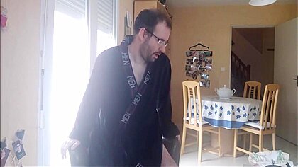 Sylvanus Est En Chaleur, Car Il Na Pas Trouve Dhommes Disponible Pour Soccuper De Step son Cul Tout De Suite 34 Min – Teaser Video