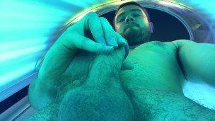 Rubbing one out in a tanning bed