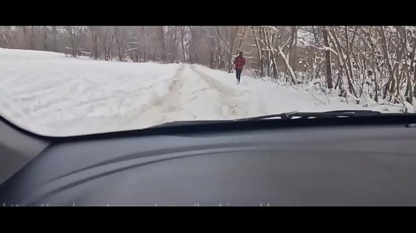 A random passerby got into the car and jerked off the taxi driver to cum!