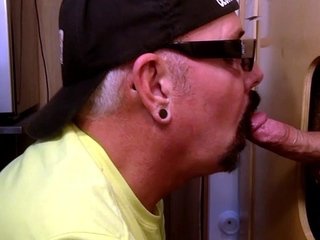 Gloryhole grandpa gives BJ to random guy