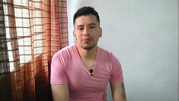 Recibo sexo oral de maduro curioso en la sala del cine ! Me chupa mis 20cm de riata